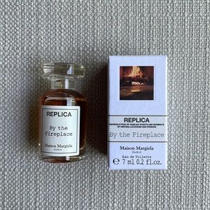 Maison Margiela By the Fireplace 7ml miniature fragrance